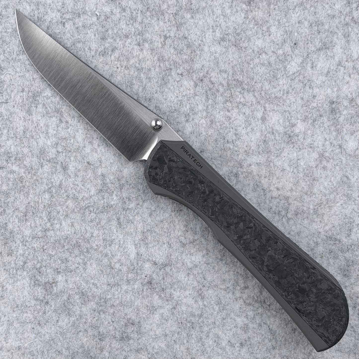 Saga Inlay - Shredded Carbon Fiber