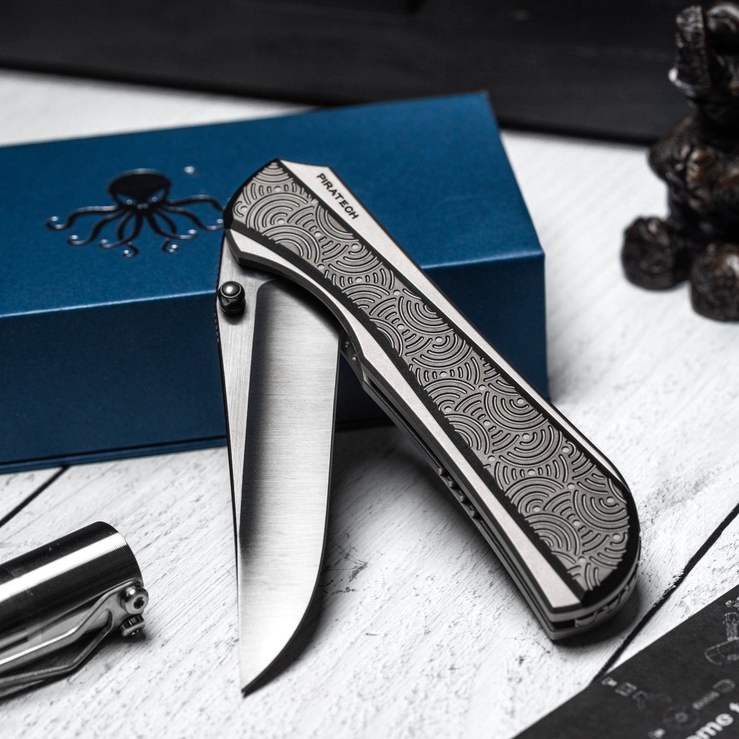 Piratech x URBAN Saga - Satin DLC S90V & Zir Blasted Titanium w/ Bead Blast DLC Chaos Seigaiha™